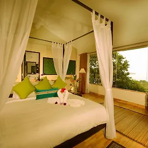 ambong-ambong.tophotelslangkawi.com/